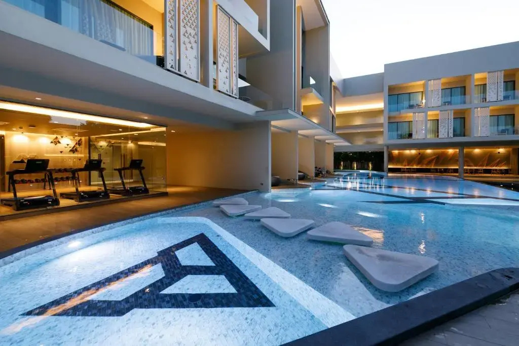 Хатъяй: The Signature Hotel Airport