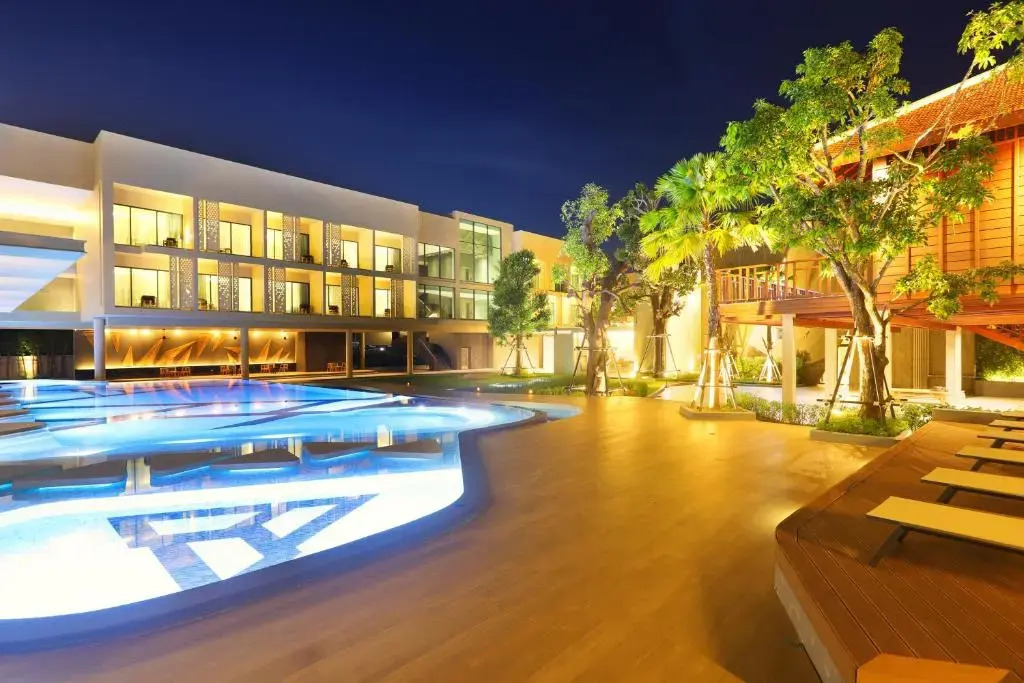 Хатъяй: The Signature Hotel Airport