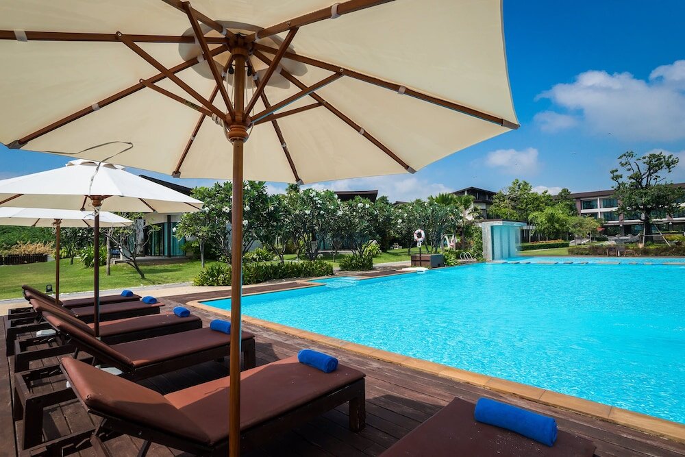 Бан-Лаэм: i Tara Resort & Spa