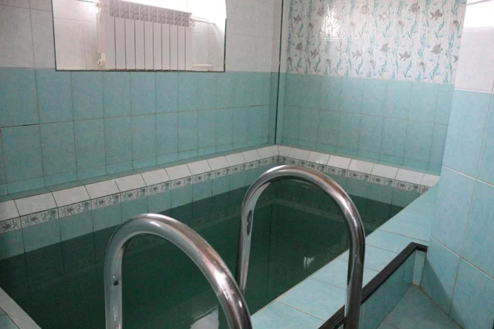 Минеральные Воды: Гостиный двор