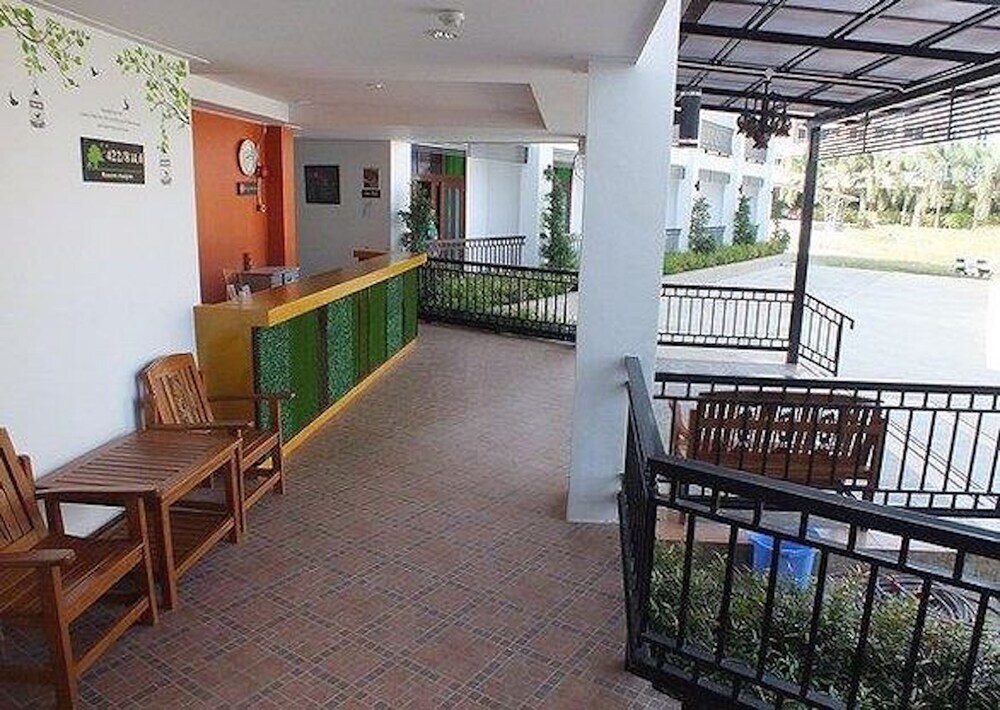 Хатъяй: Ingfah Apartment