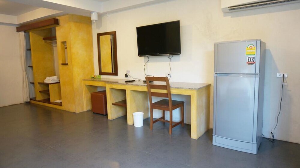 Хатъяй: Ingfah Apartment