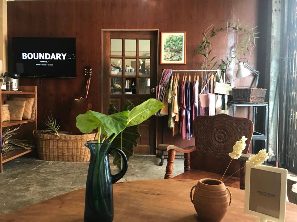 Сураттхани: Boundary Hostel Cafe