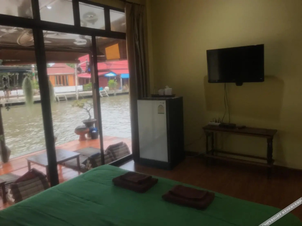 Ампхава: Baan Pitumata Amphawa