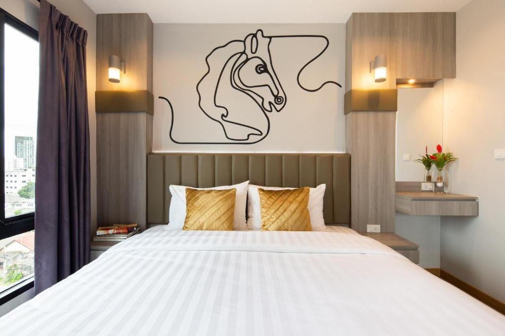 Сирача: Horsehill Hotel Sriracha