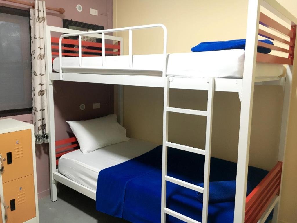 Ко-Пханган: Captan Home
