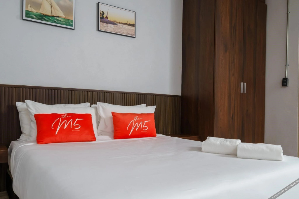 Паккрет: TheM5 Residence