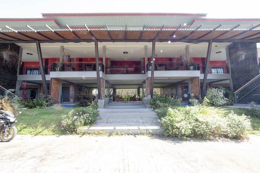 Столичный район Чантхабури: OYO 75343 P TWO P Resort