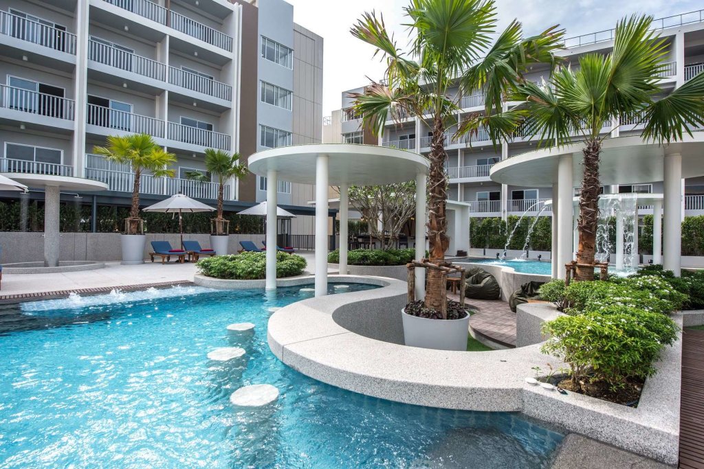 Кату: Ramada by Wyndham Phuket Patong