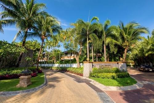 пляж Банг-Тао: Kanika Residence - BangTao beachfront living, pools, gardens, BBQ.