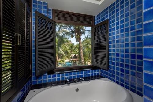 пляж Банг-Тао: Kanika Residence - BangTao beachfront living, pools, gardens, BBQ.