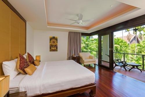 пляж Банг-Тао: Kanika Residence - BangTao beachfront living, pools, gardens, BBQ.