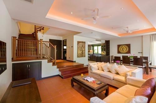 пляж Банг-Тао: Kanika Residence - BangTao beachfront living, pools, gardens, BBQ.