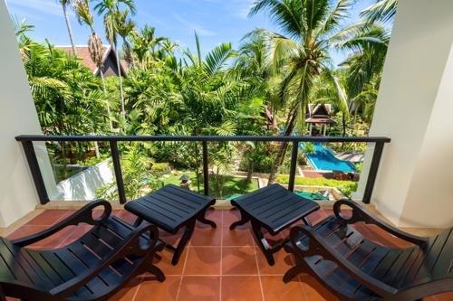 пляж Банг-Тао: Kanika Residence - BangTao beachfront living, pools, gardens, BBQ.