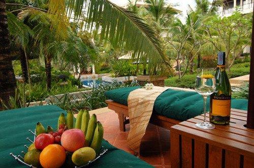 пляж Банг-Тао: Kanika Residence - BangTao beachfront living, pools, gardens, BBQ.