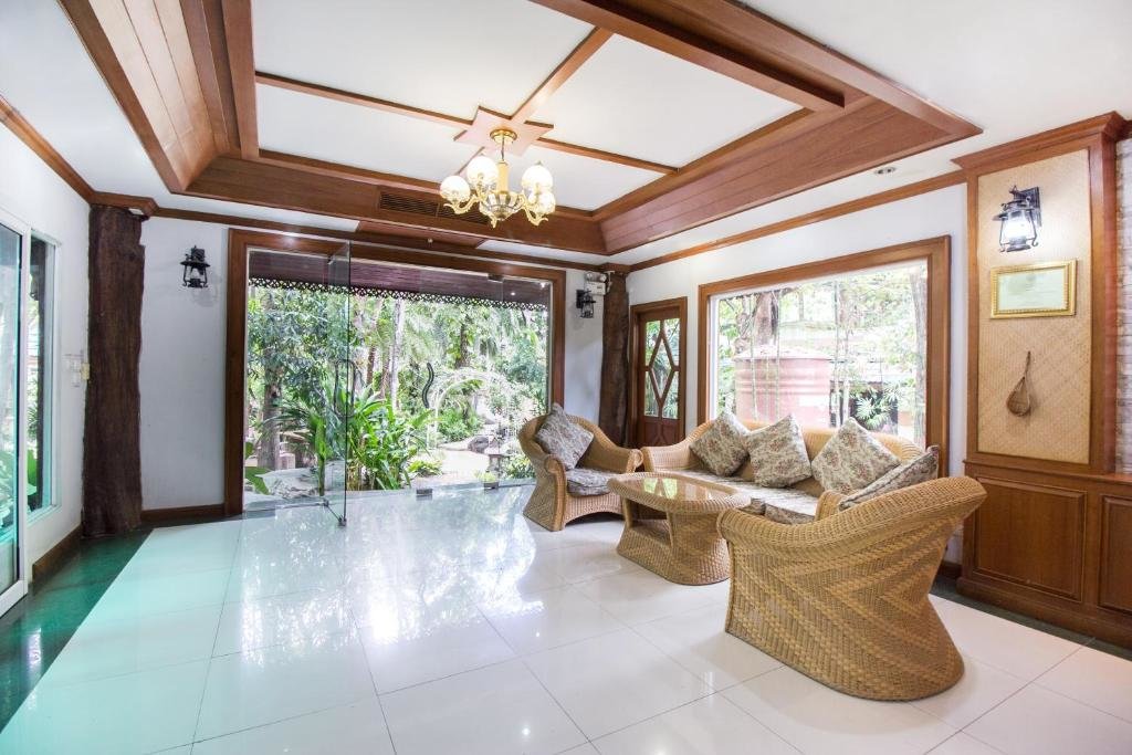 Кхлонг-Янг: 987 Piyapruk Resort