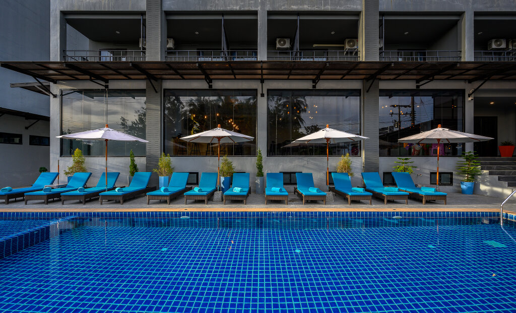 Тхаланг: Maikhao Hotel managed by Centara