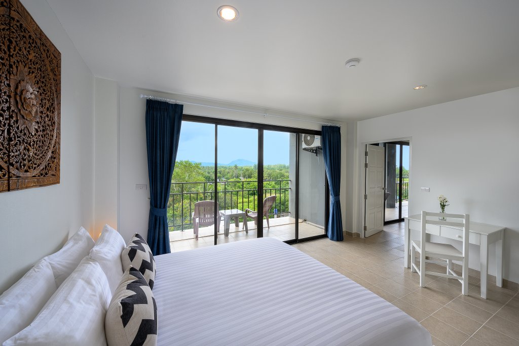 Тхаланг: Maikhao Hotel managed by Centara