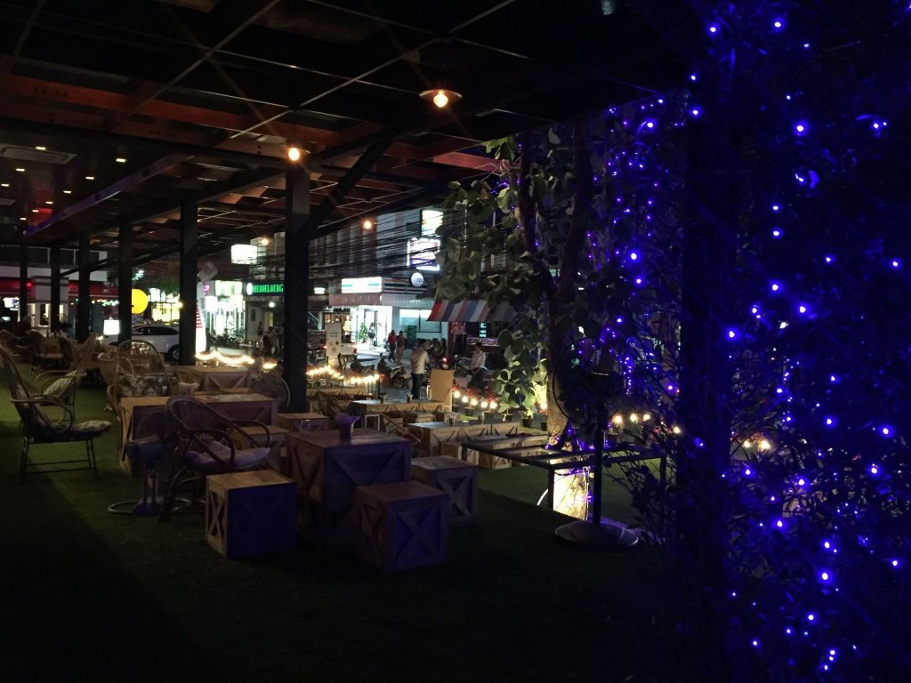 Бангкок: Maison Hotel Bangkok