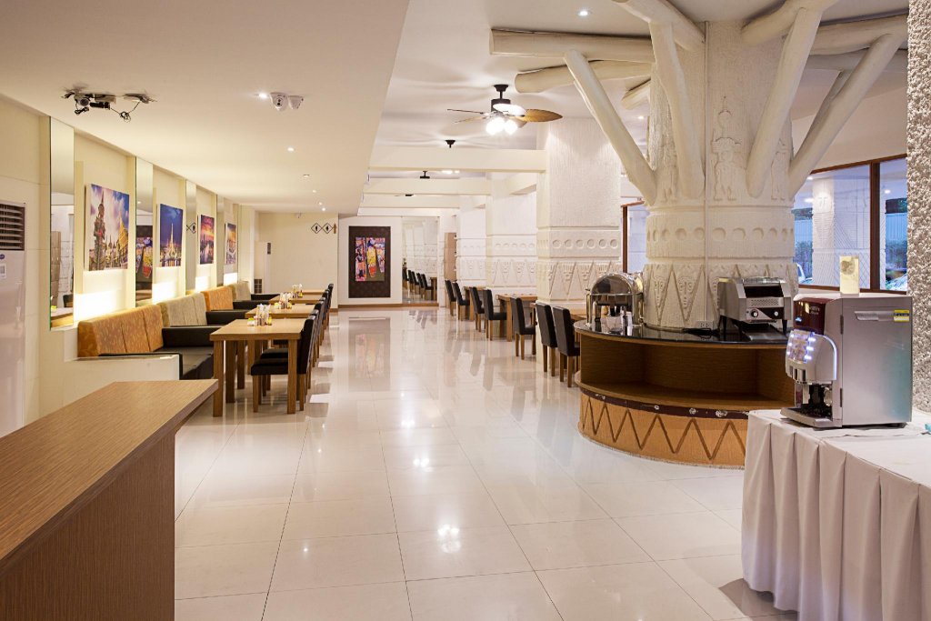 Бангкок: Maison Hotel Bangkok