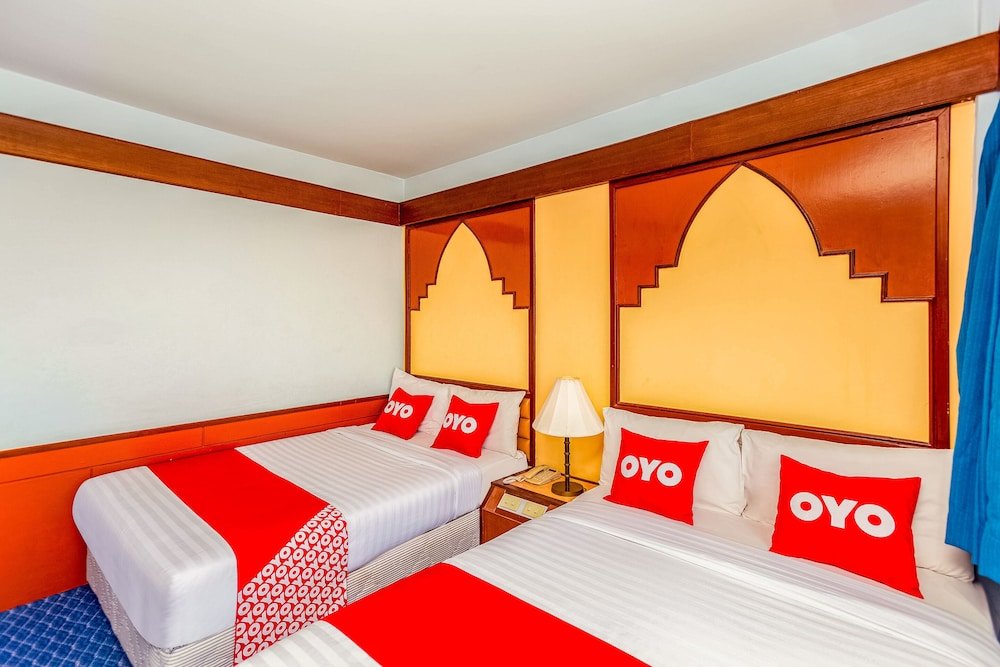 Сураттхани: Grand Thara Hotel by OYO Rooms