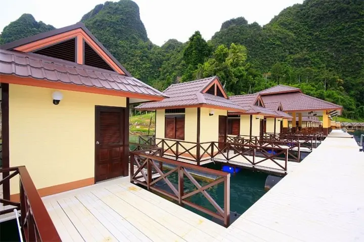 Сураттхани: Saichol Floating Resort