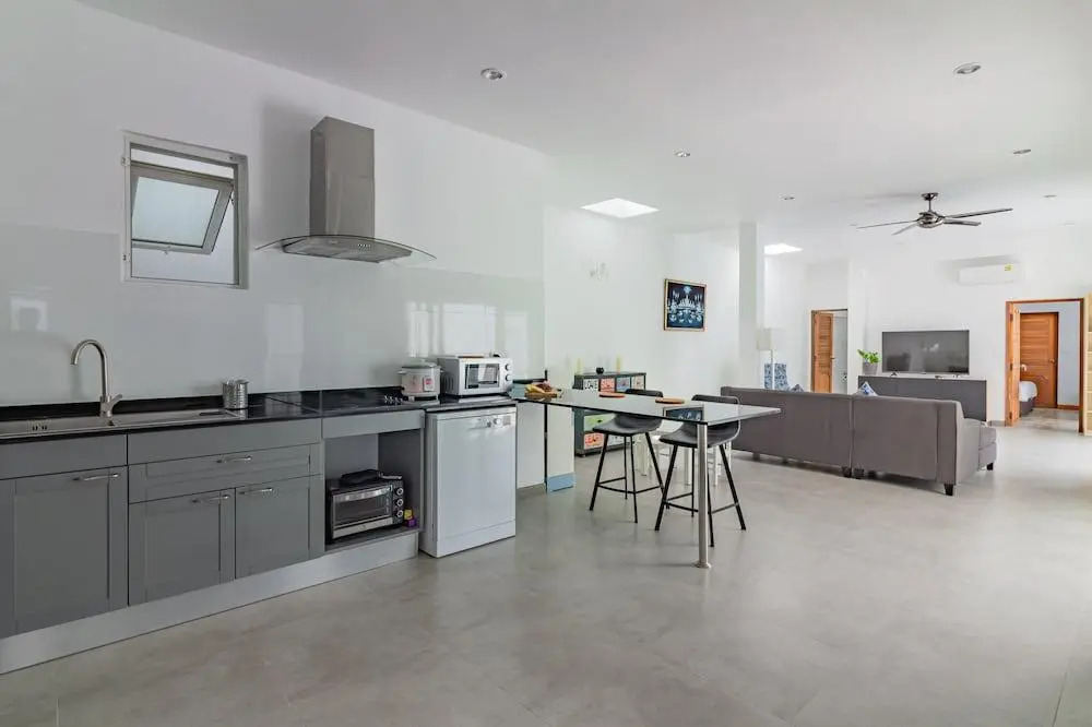Паттайя: Private pool 3BDR villa beach at 200m