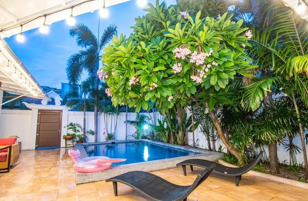 Паттайя: Private pool 3BDR villa beach at 200m