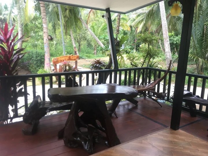 Транг: Phumiphat Resort