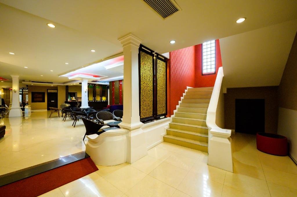Нонтхабури: RedDoorz Plus Ruen Rattana Resort