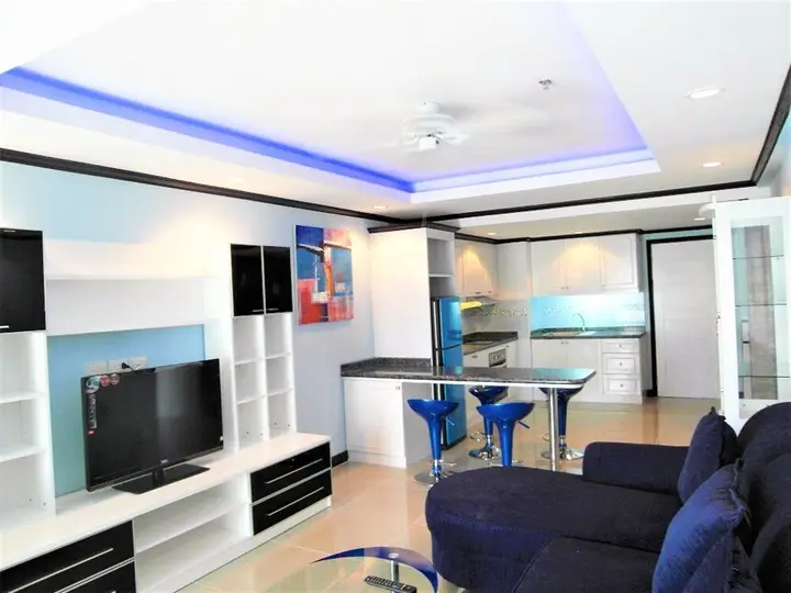 Sea View 16th Floor Condo at Jomtien Beach — фото 1