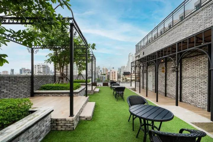 The Coach Hotel Sukhumvit / Asok BTS Bangkok by Compass Hospitality — фото 6