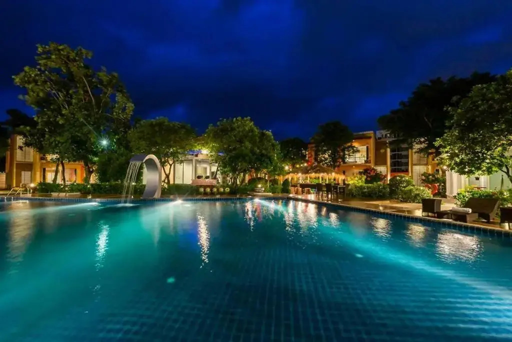 Банг-Сао-Тхонг: Bangkok grand resort