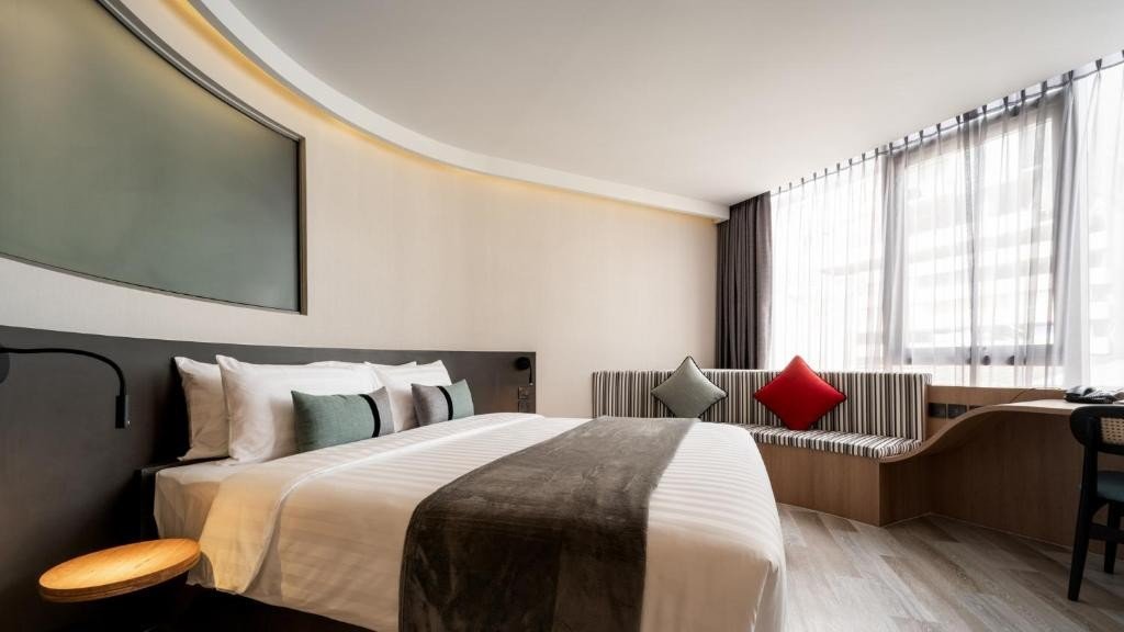 Бангкок: Seekers Finders Rama IV Hotel, SureStay Collection by BW