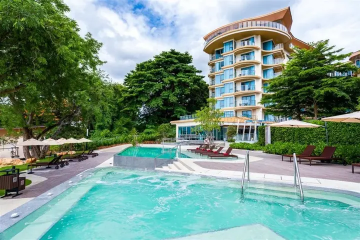 Сирача: Centara Sonrisa Residences & Suites Sriracha