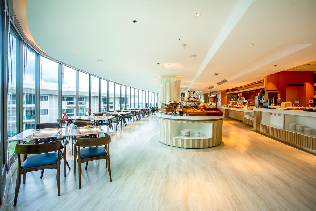 Сирача: Centara Sonrisa Residences & Suites Sriracha