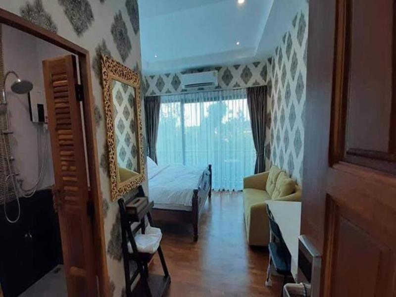 Маерим: The Warmth Hotel (SHA Extra Plus)