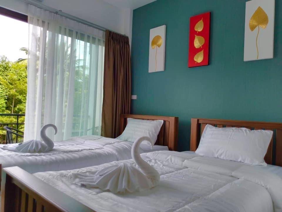 Маерим: The Warmth Hotel (SHA Extra Plus)