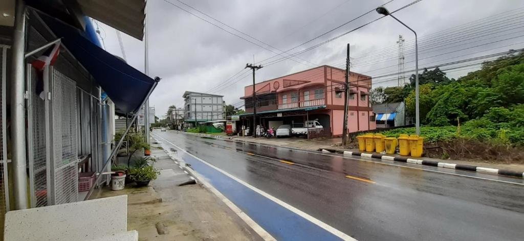 Трат: Tuk Tuk Trat Hostel