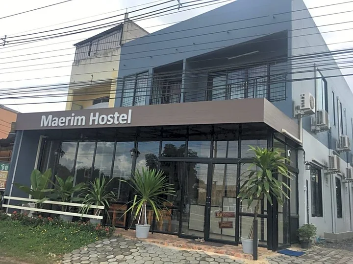Маерим: Maerim Hostel