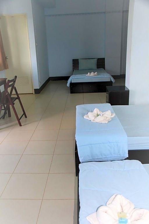 Лоэй: พีลาตุส อพาร์ทเม้นท์ (Pilatus Apartment)