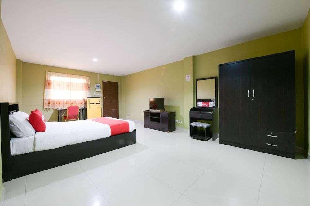 Сирача: OYO 440 Season 5 Residence