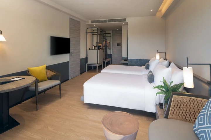 Паттайя: Cross Pattaya Pratamnak
