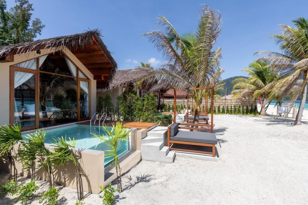 пляж Санрайз: Irene Pool Villa Resort, Koh Lipe
