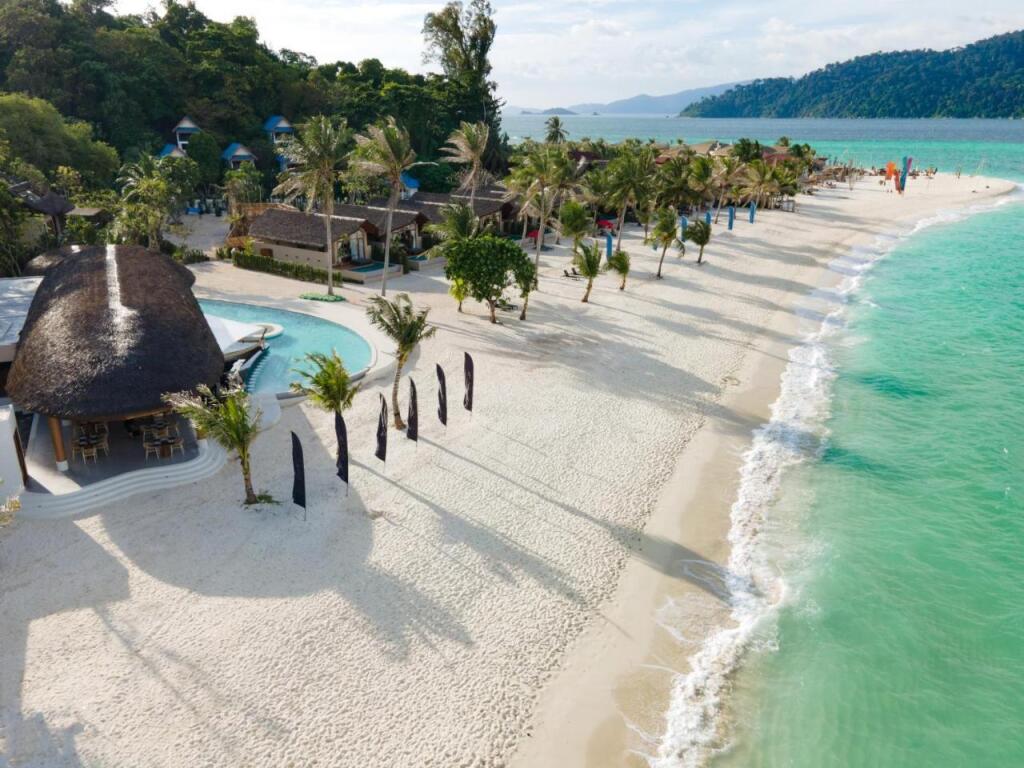 пляж Санрайз: Irene Pool Villa Resort, Koh Lipe