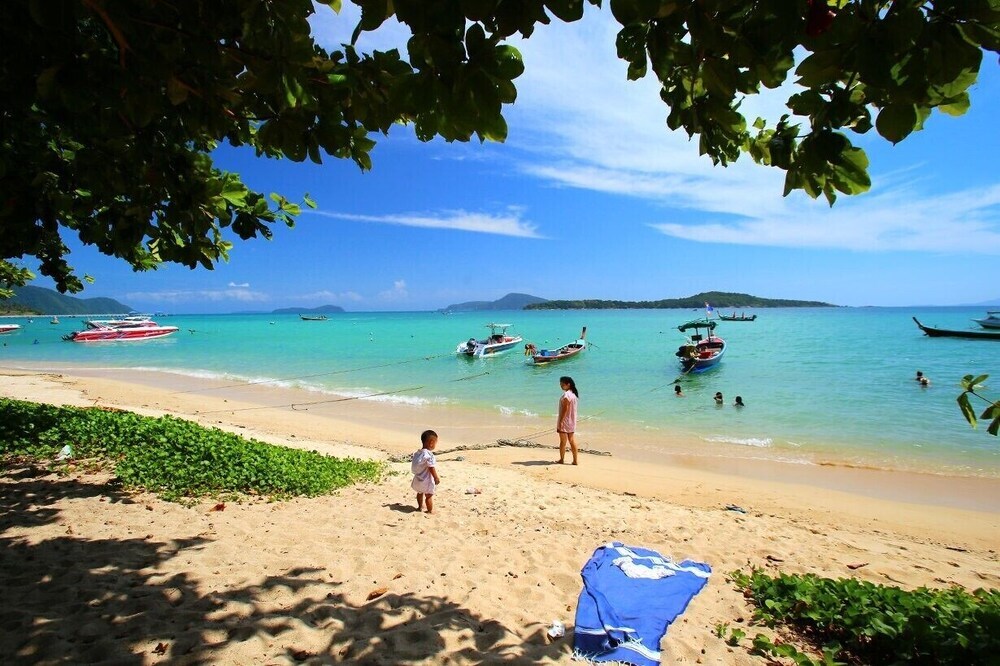 Муанг: Nai Harn Beach Condo