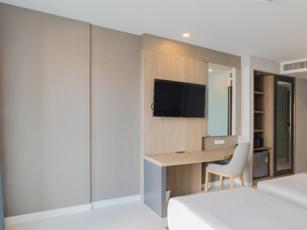 Кату: Grace Patong Hotel