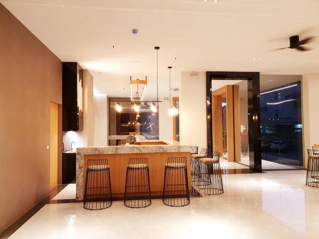 Кату: Grace Patong Hotel