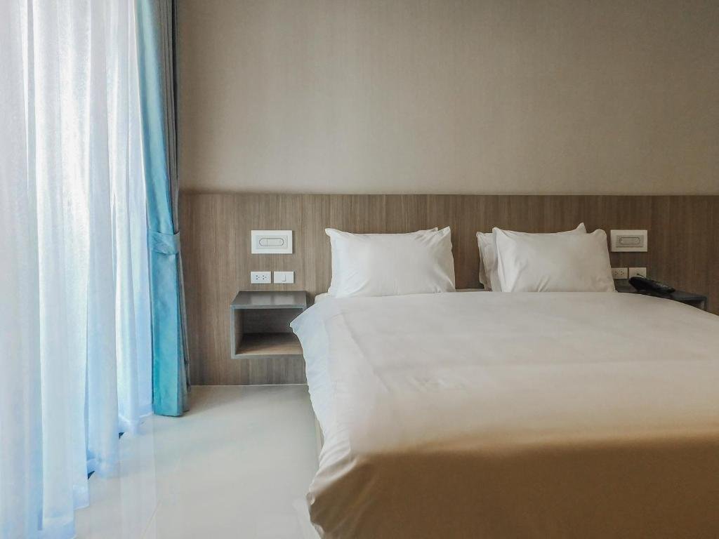 Кату: Grace Patong Hotel