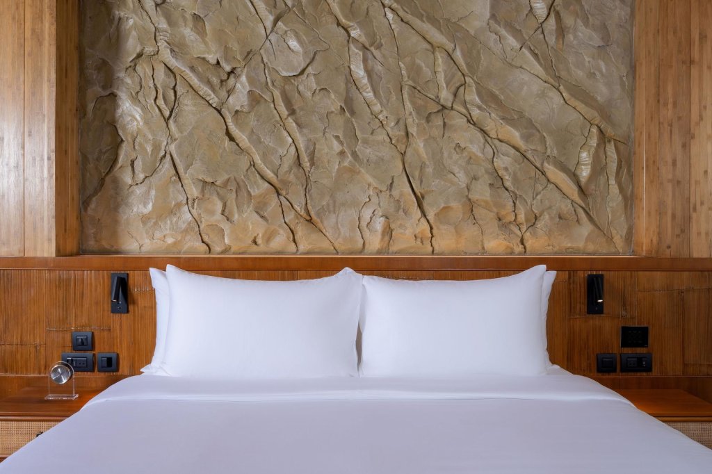 Муанг: Sinae Phuket